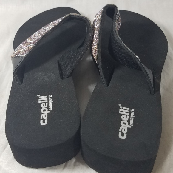 Capelli New York Rhinestone Flip Flop Sandle Shoes - Picture 6 of 6